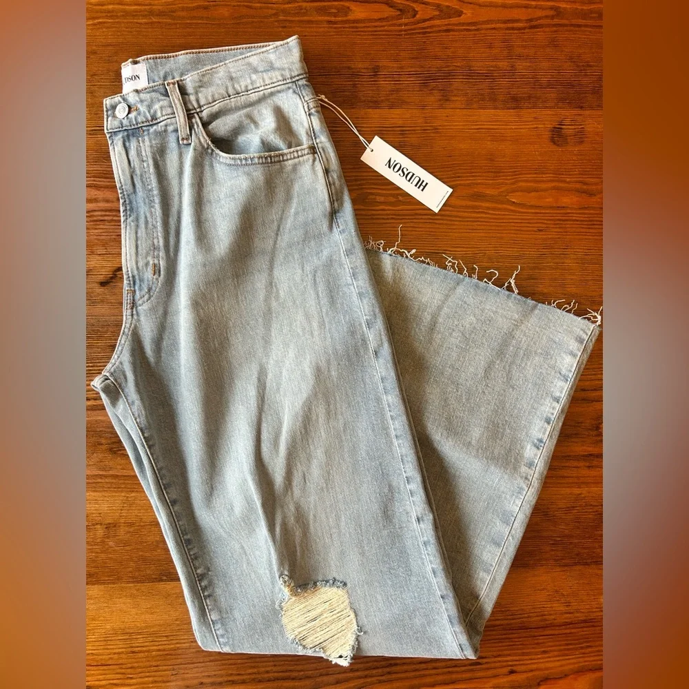 HUDSON Jolene Wide Leg Distressed Jeans‎ 28 6/8 NWT